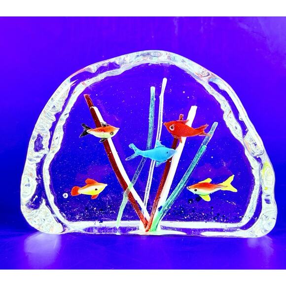 Vintage Murano Style Fish Aquarium Art Glass Block Paperweight MCM Ocean - Picture 1 of 15